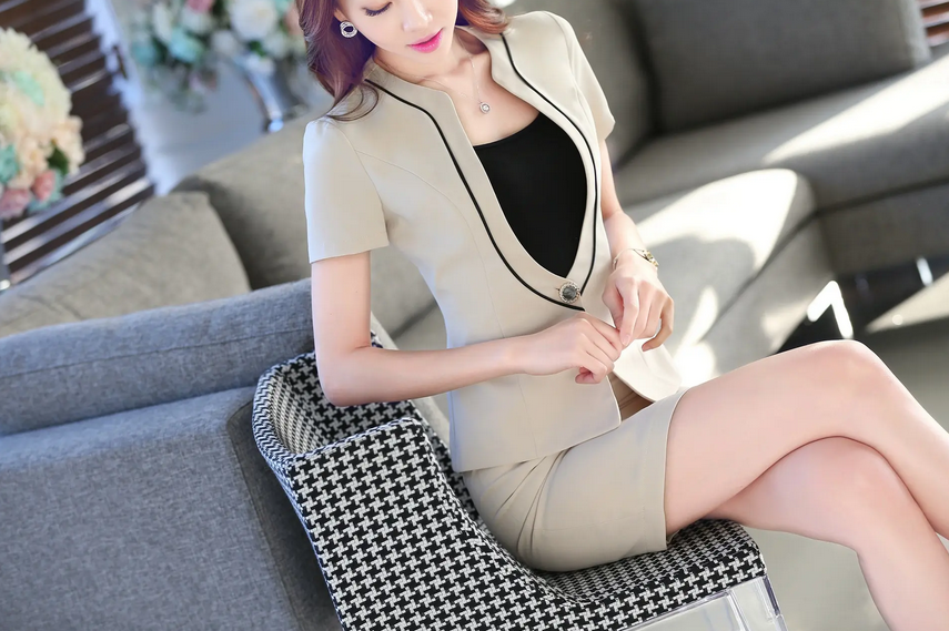 女士怎樣定制西服職業(yè)裝會更顯魅力？